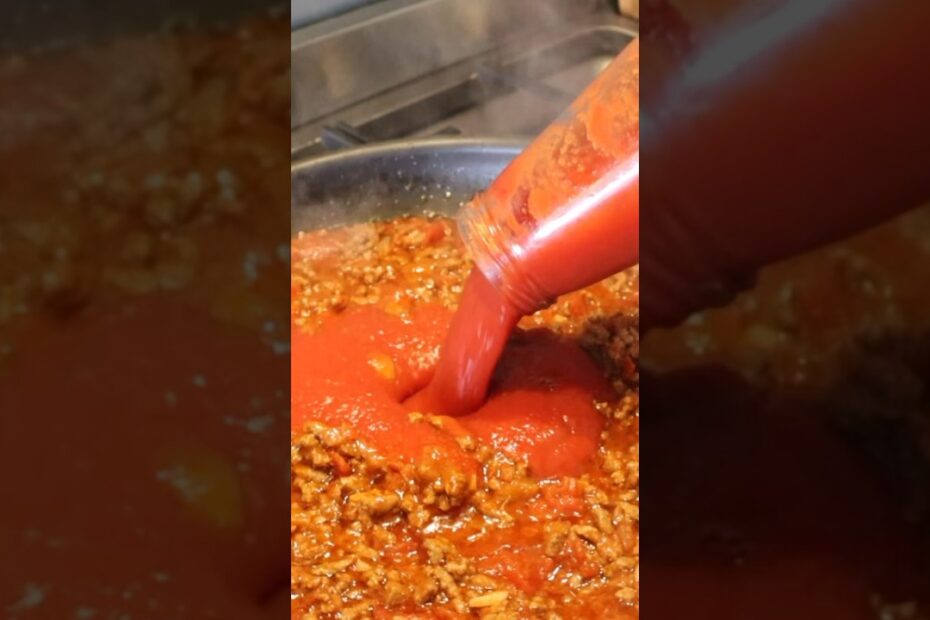 Homemade spaghetti bolognese