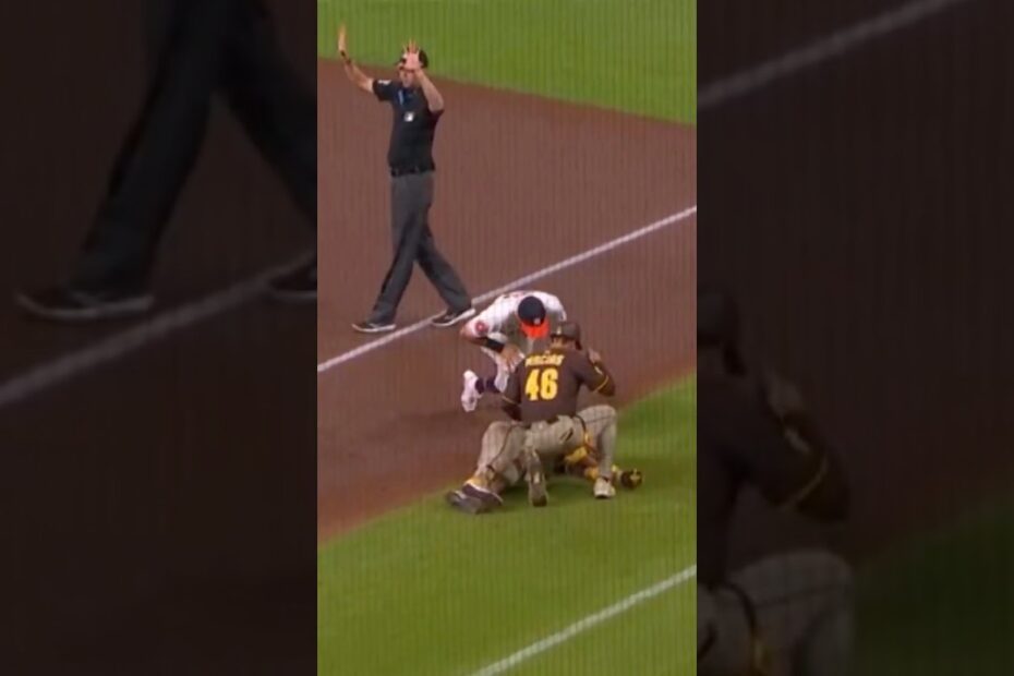 Padres player hurt