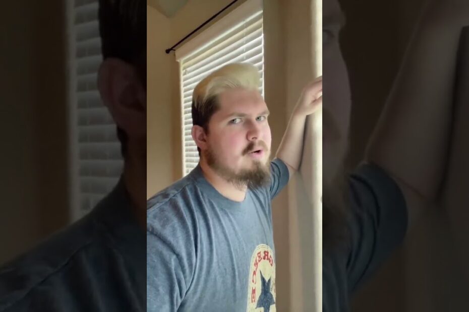 The narrator youtuber